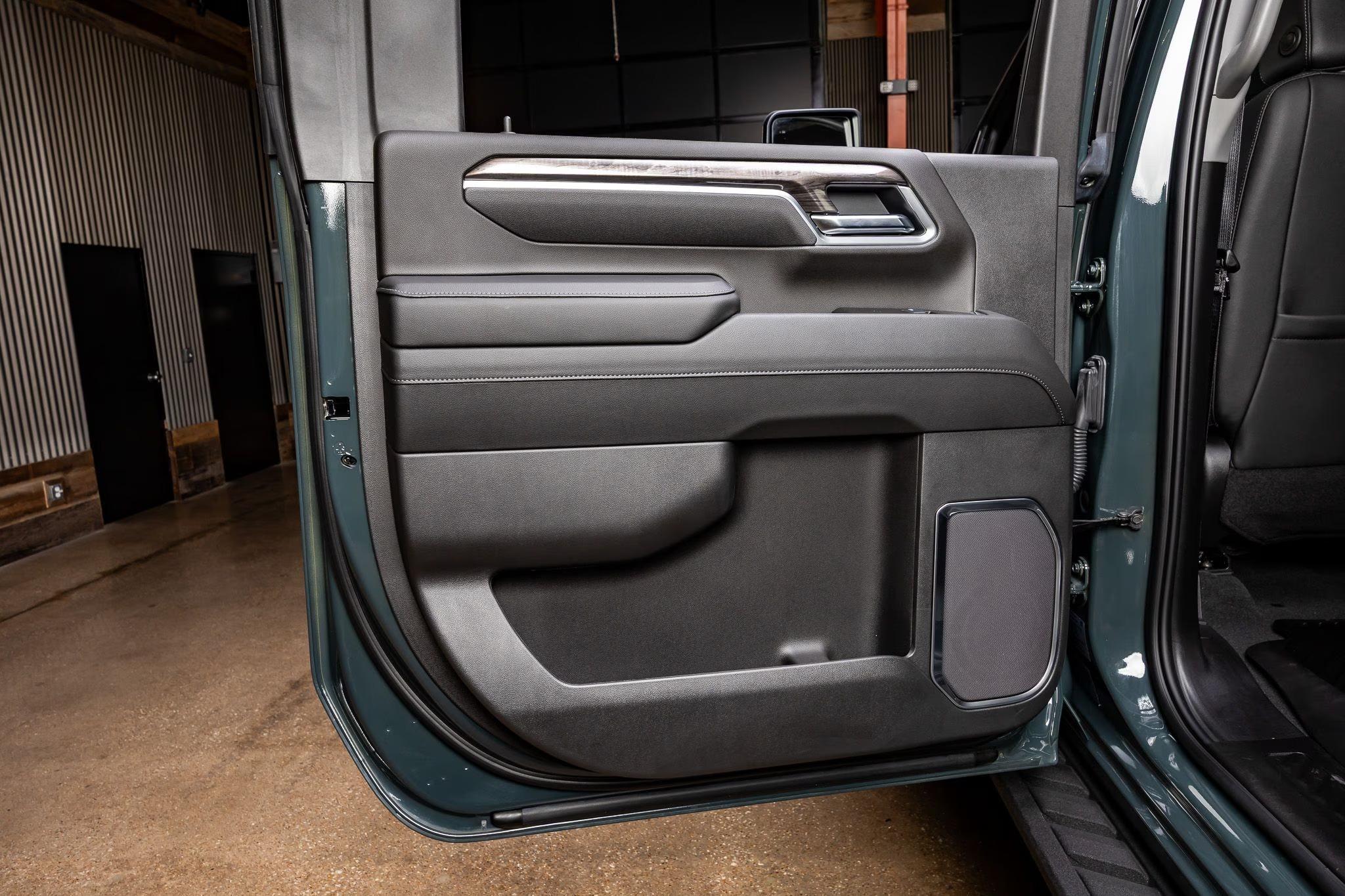 2025 Chevrolet Silverado 3500HD LTZ