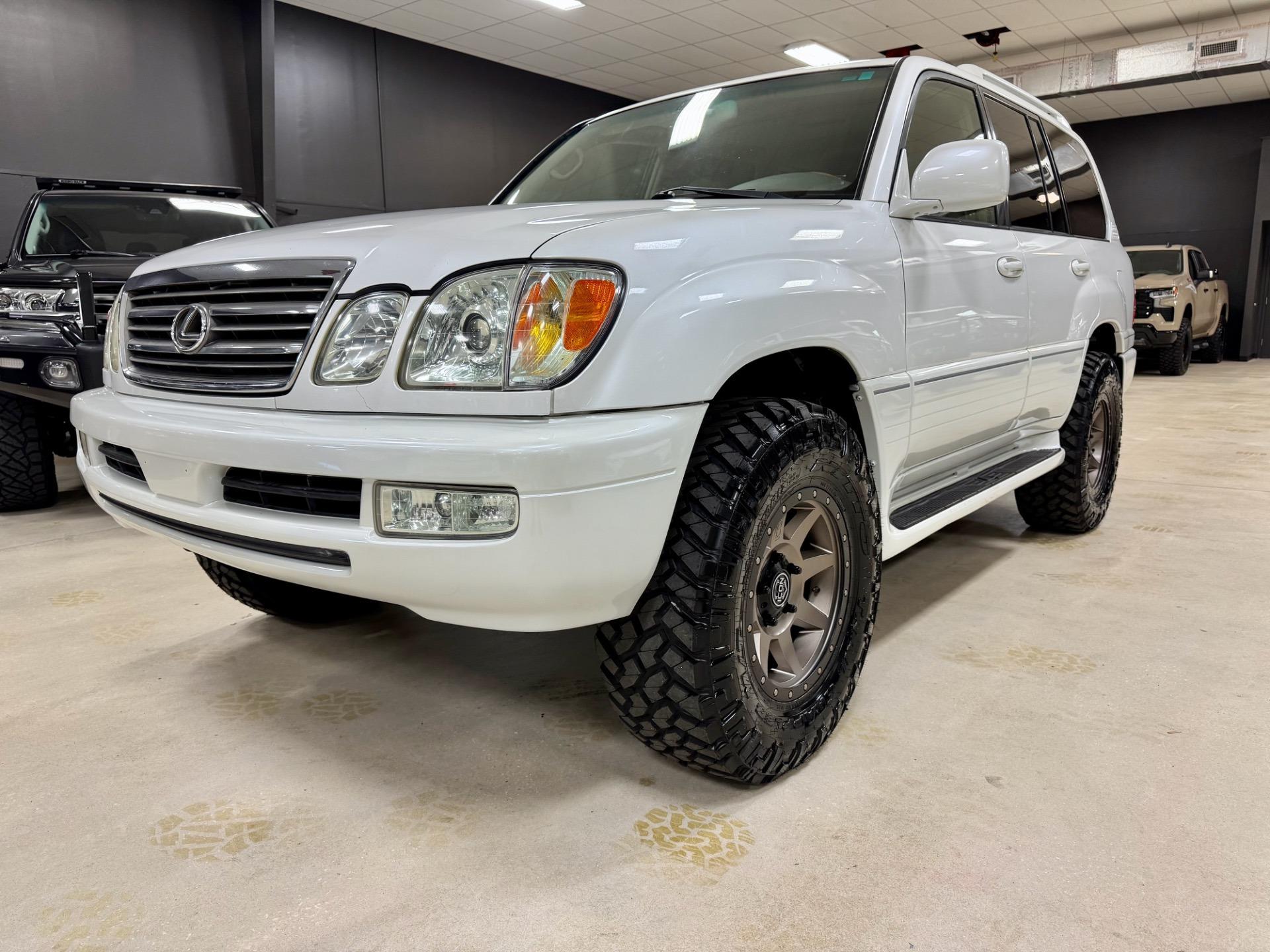  Lexus LX