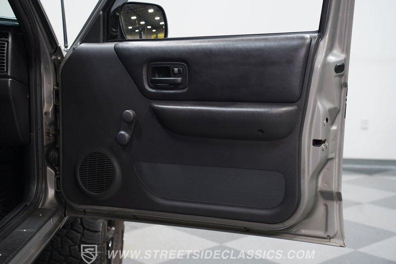 2000 Jeep Cherokee Sport 4X4