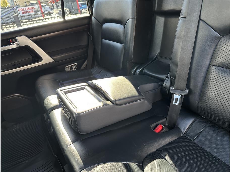 2021 Toyota Land Cruiser Heritage Edition