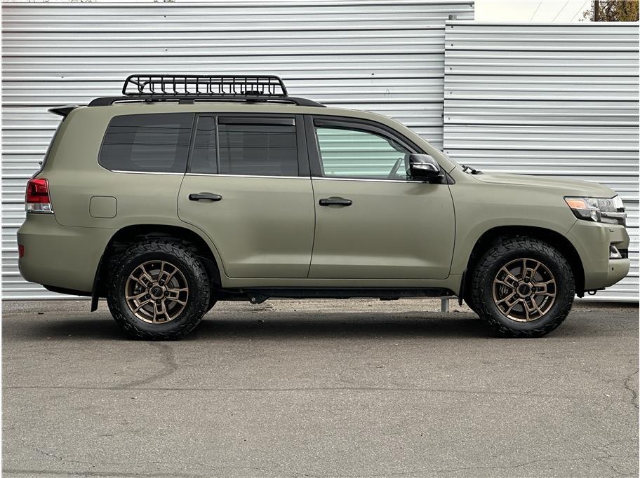 2021 Toyota Land Cruiser Heritage Edition