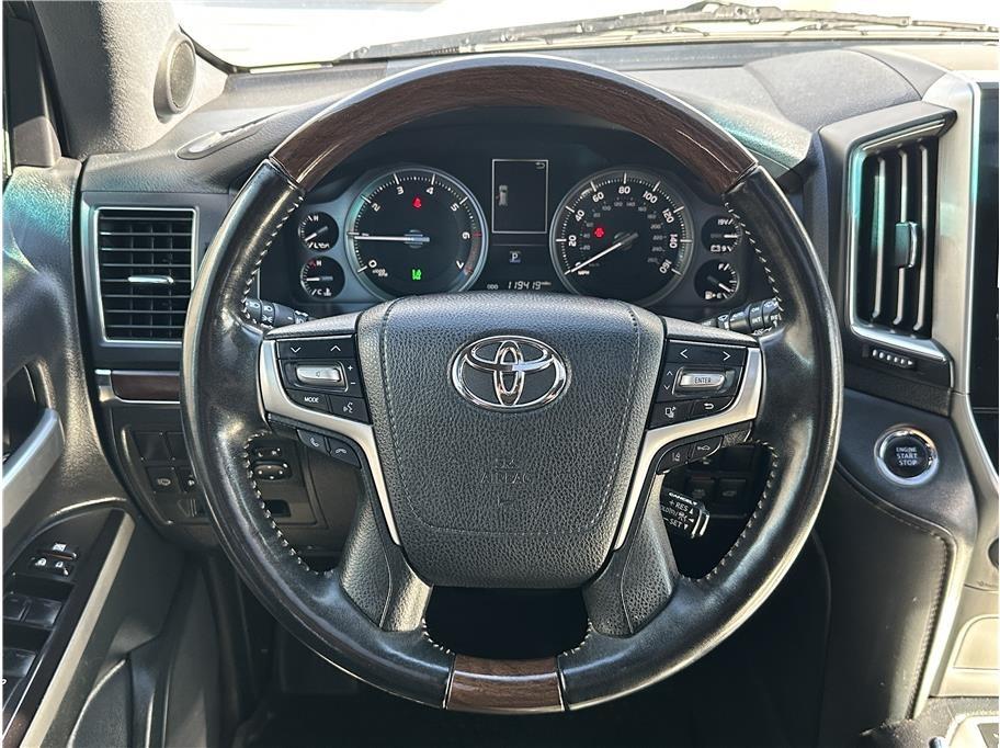 2021 Toyota Land Cruiser Heritage Edition