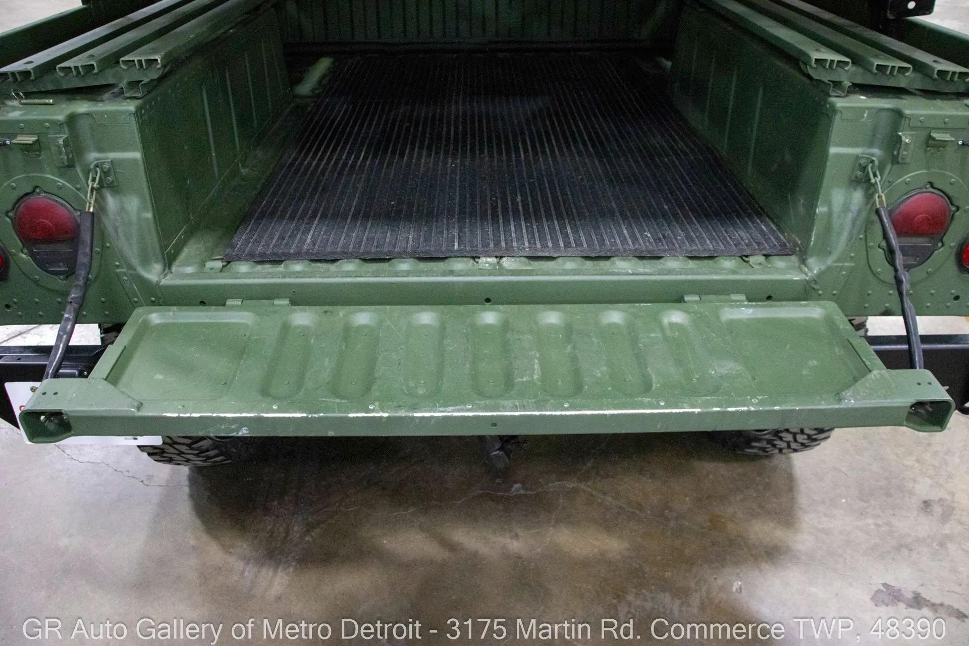 2001 AM General Humvee