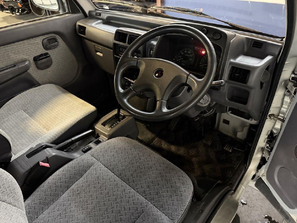 1995 Mitsubishi Bravo Super Exceed