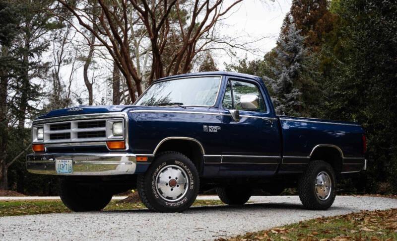 37k-Mile 1988 Dodge Power Ram W100 4×4