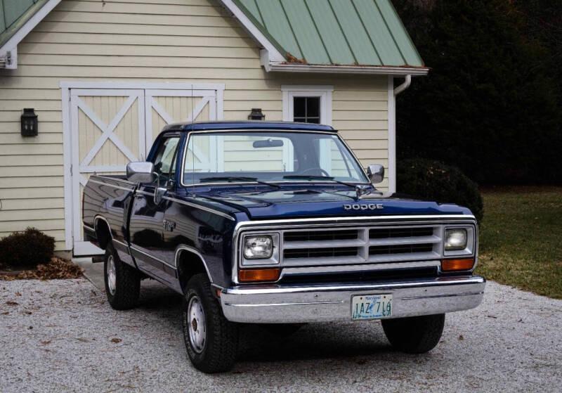 37k-Mile 1988 Dodge Power Ram W100 4×4