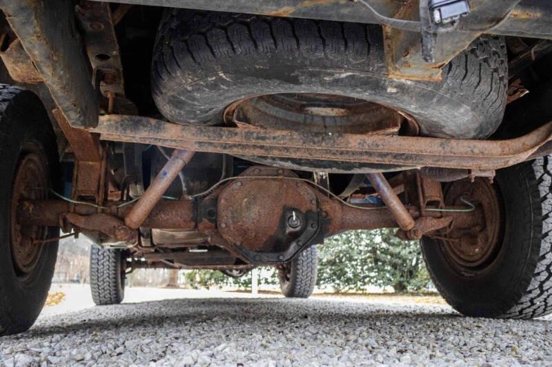 37k-Mile 1988 Dodge Power Ram W100 4×4