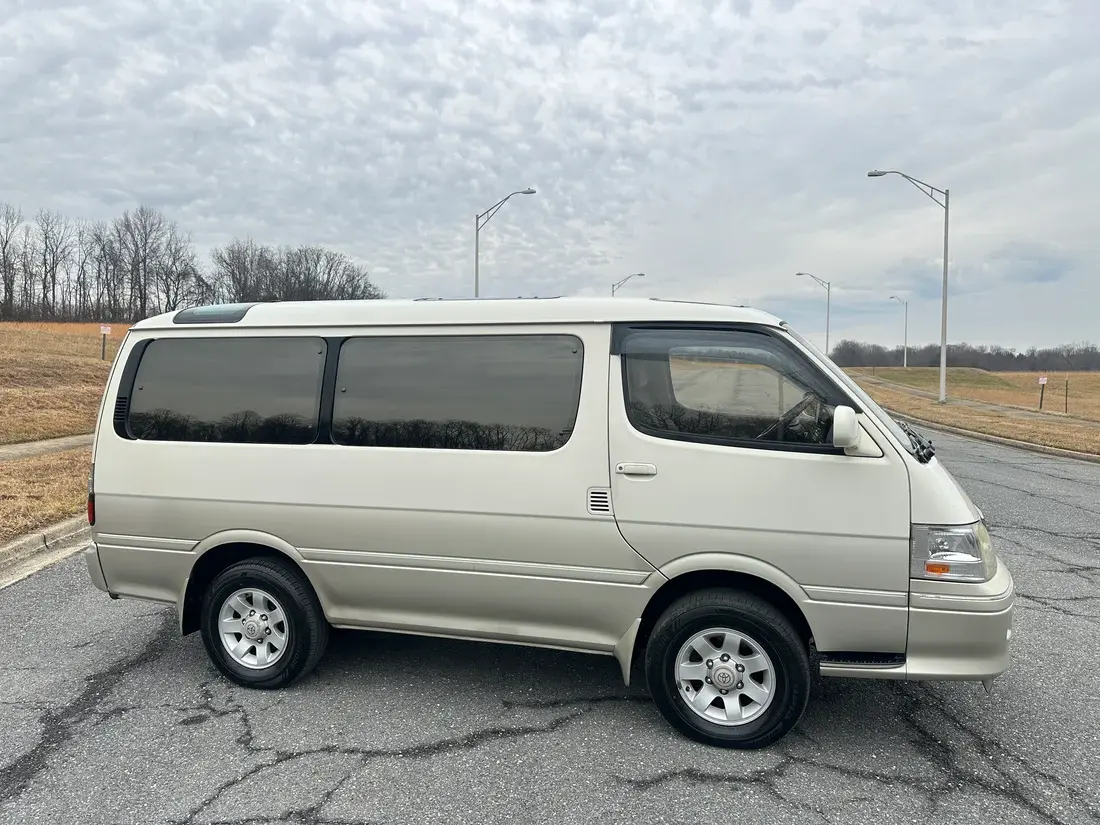 1999 Toyota HiAce Super Custom Limited - 2