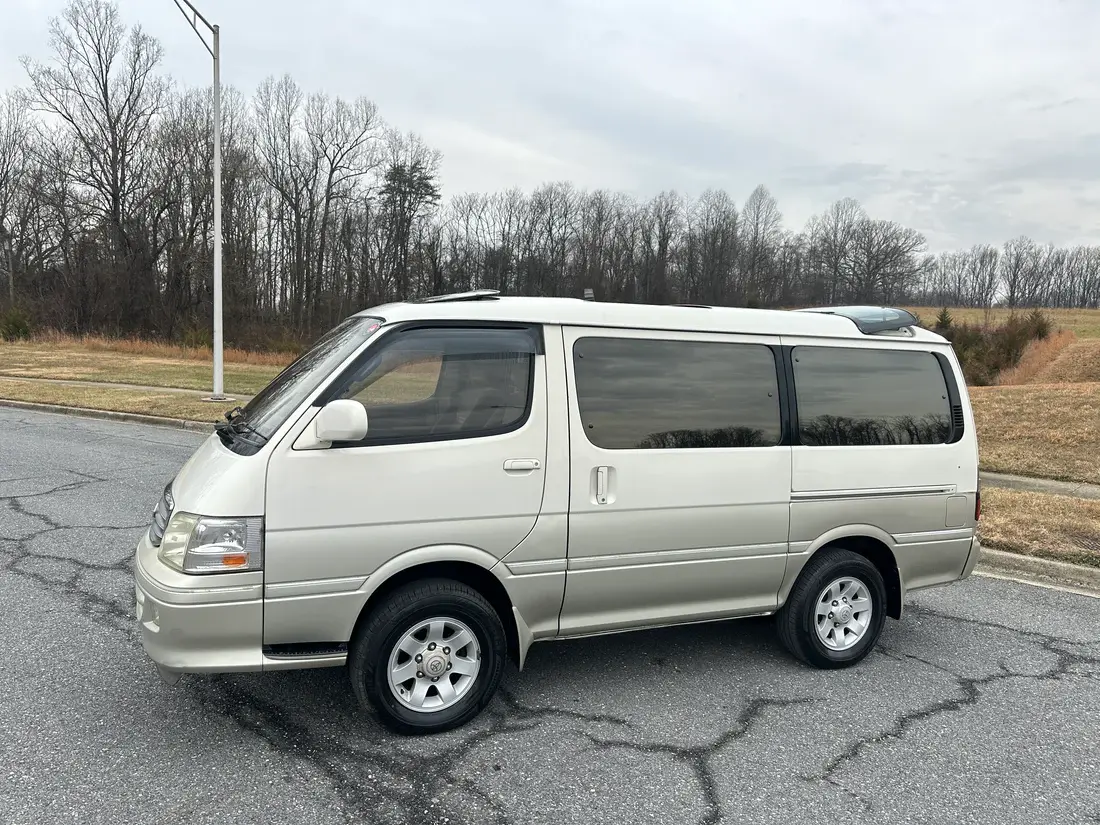 1999 Toyota HiAce Super Custom Limited - 4