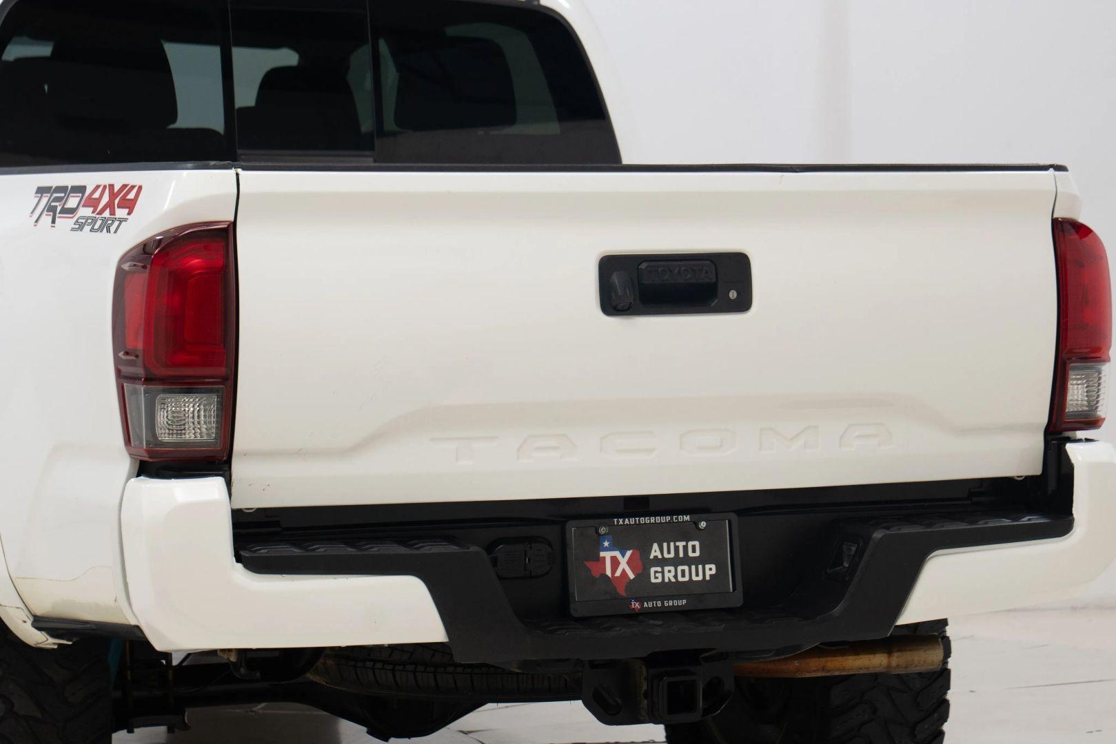 2019 Toyota Tacoma TRD Sport - 5