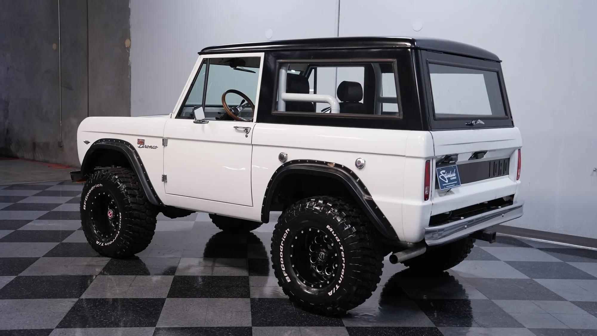 1967 Ford Bronco - 3