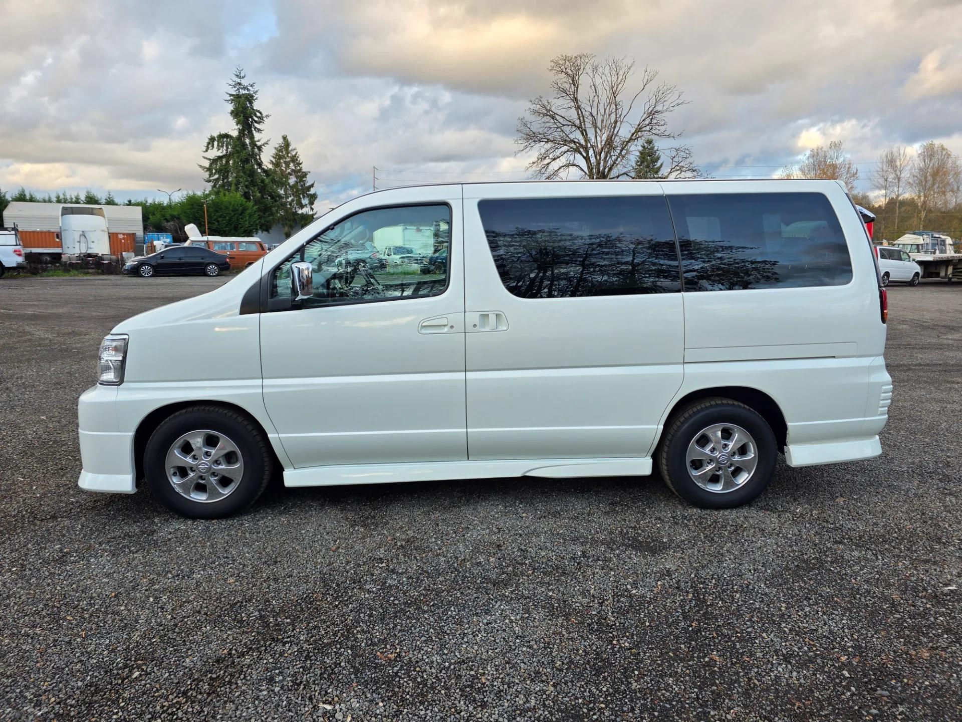 2000 Nissan Elgrand Rider - 4