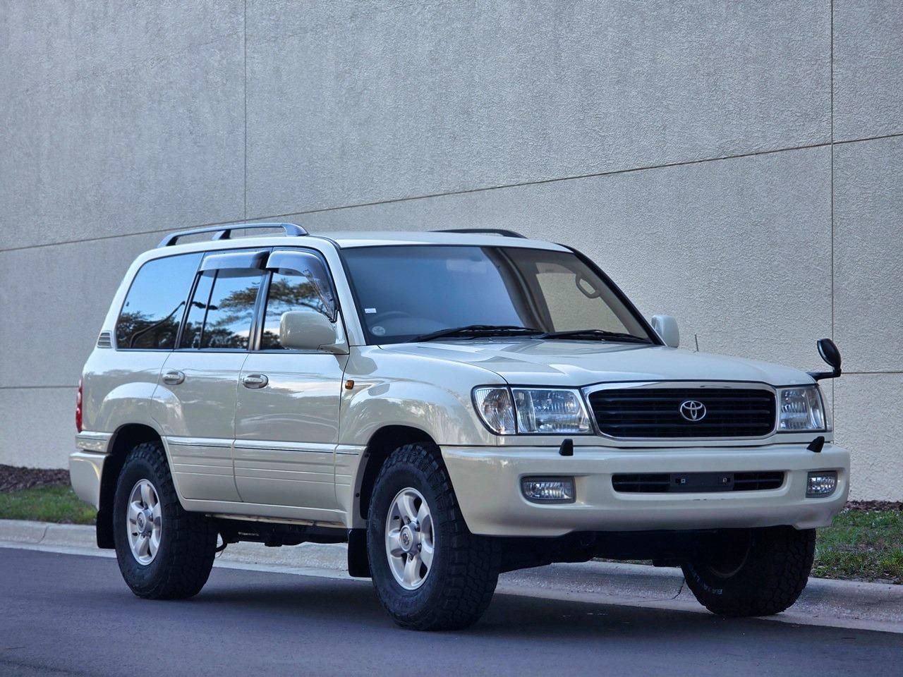  Toyota Land Cruiser