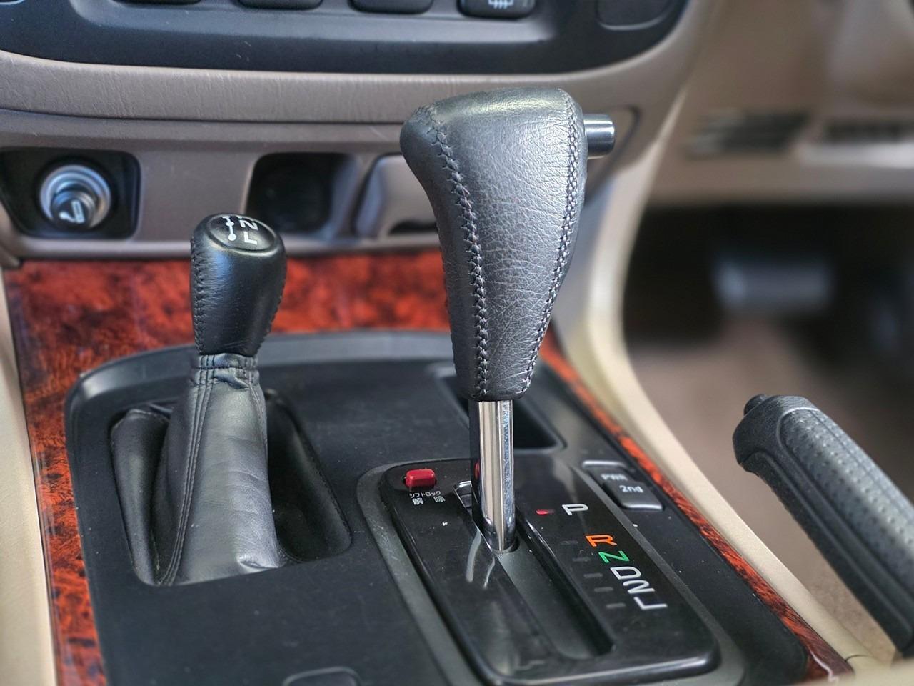 2000 Toyota Land Cruiser VX Limited