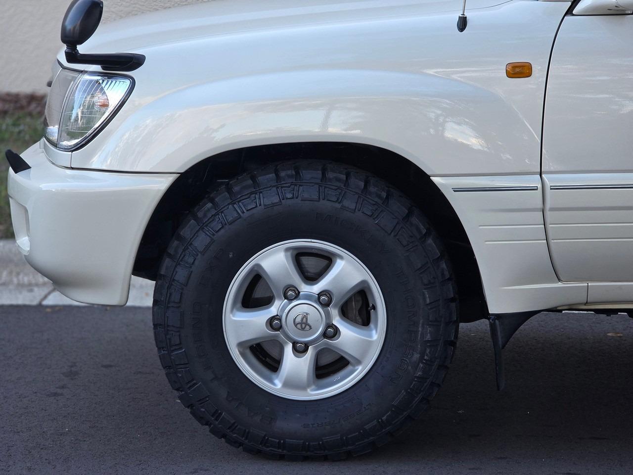 2000 Toyota Land Cruiser VX Limited