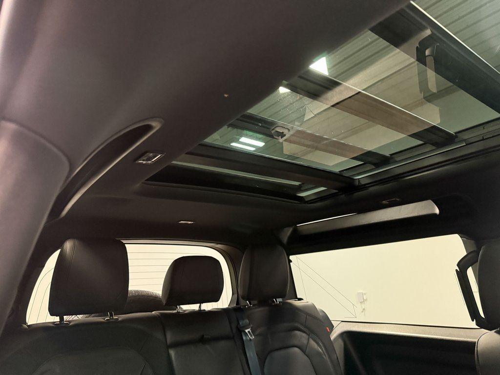 2024 Land Rover Defender 90 X-Dynamic SE