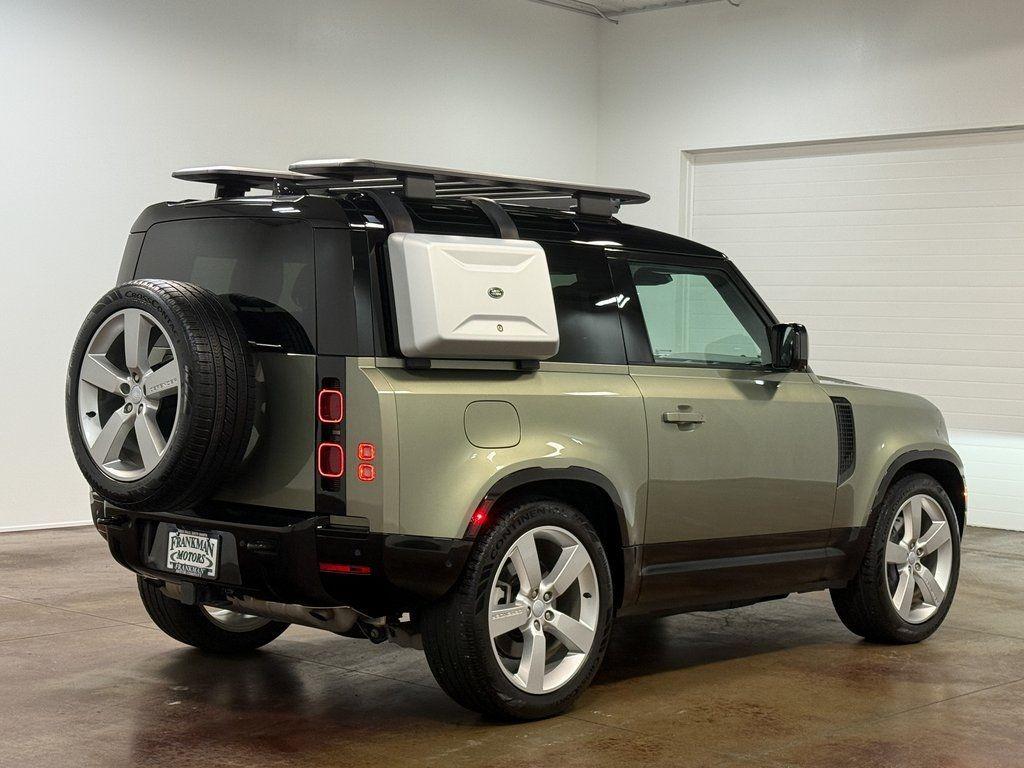 2024 Land Rover Defender 90 X-Dynamic SE - 2
