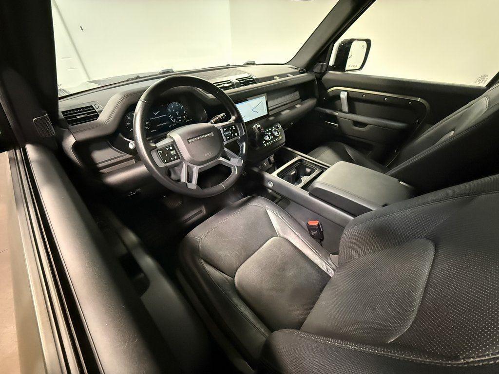 2024 Land Rover Defender 90 X-Dynamic SE