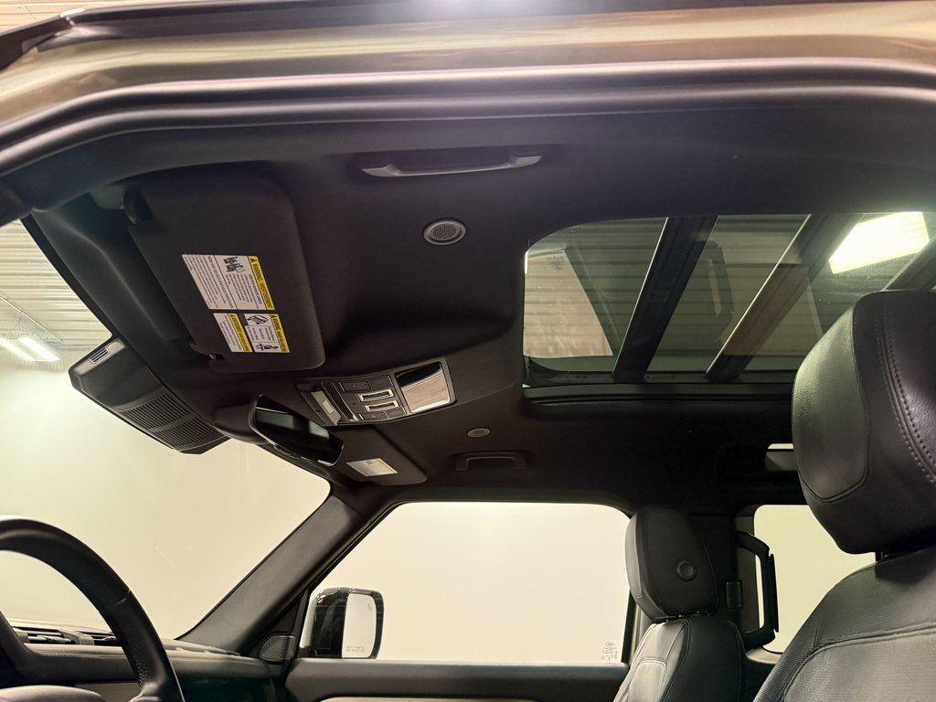2024 Land Rover Defender 90 X-Dynamic SE