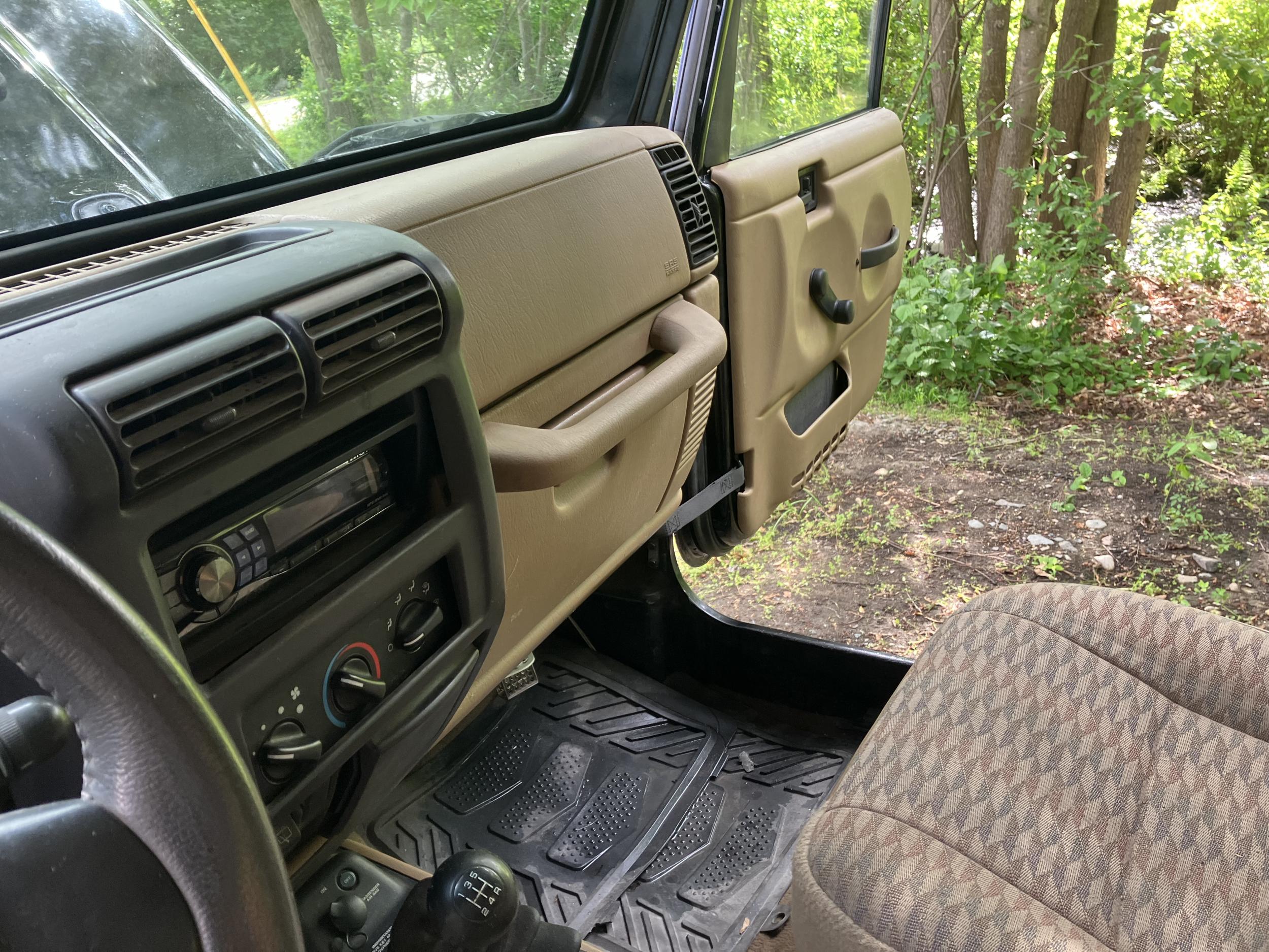 2000 Jeep Wrangler - 5