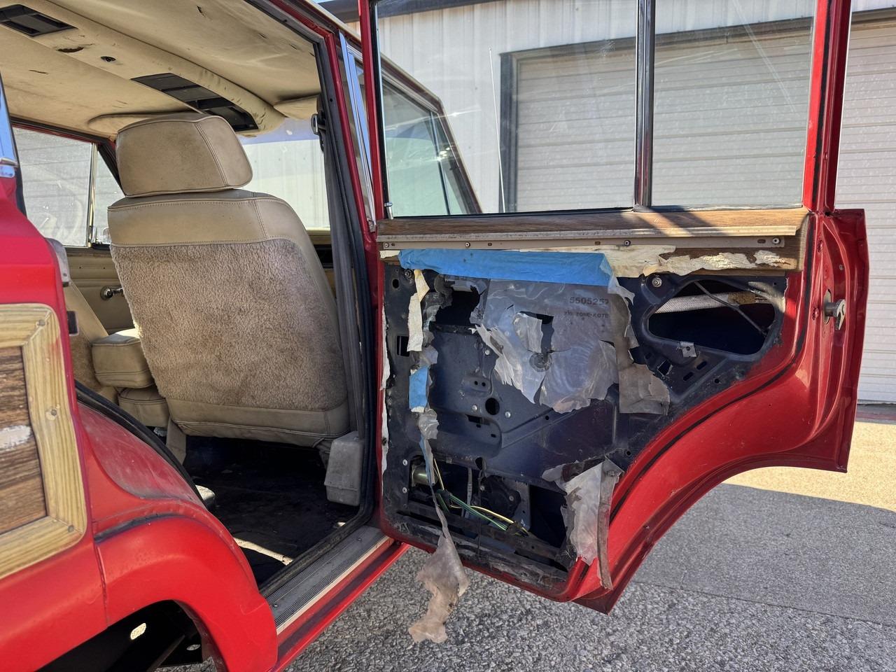 1991 Jeep Grand Wagoneer Final Edition