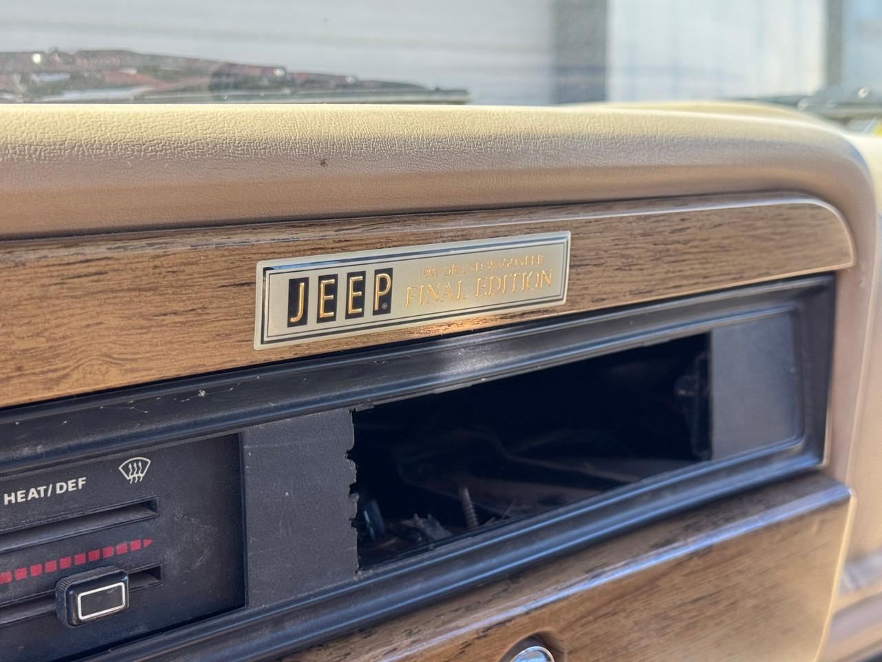 1991 Jeep Grand Wagoneer Final Edition