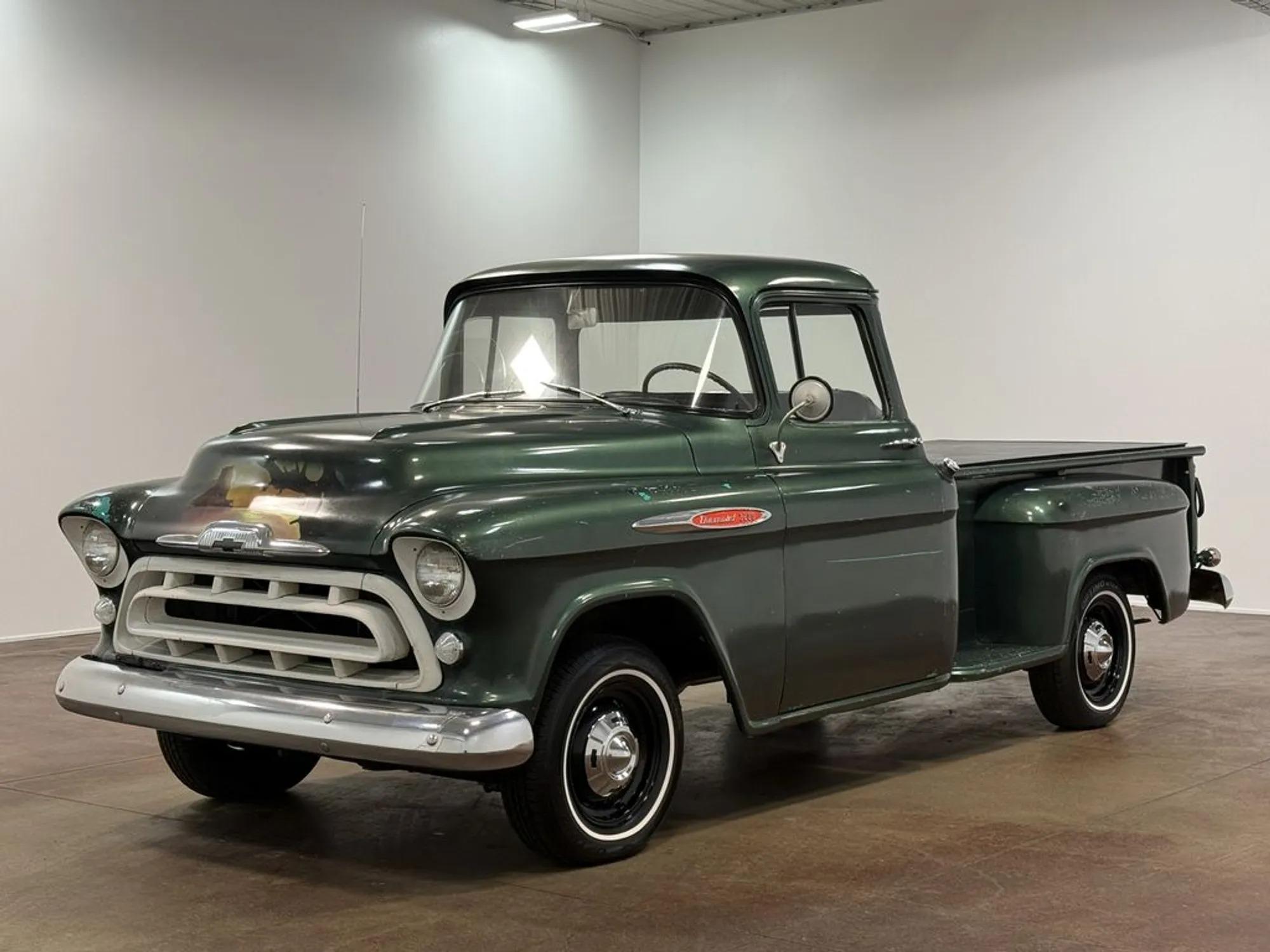 1957 Chevrolet 3200 Task Force Series - 5