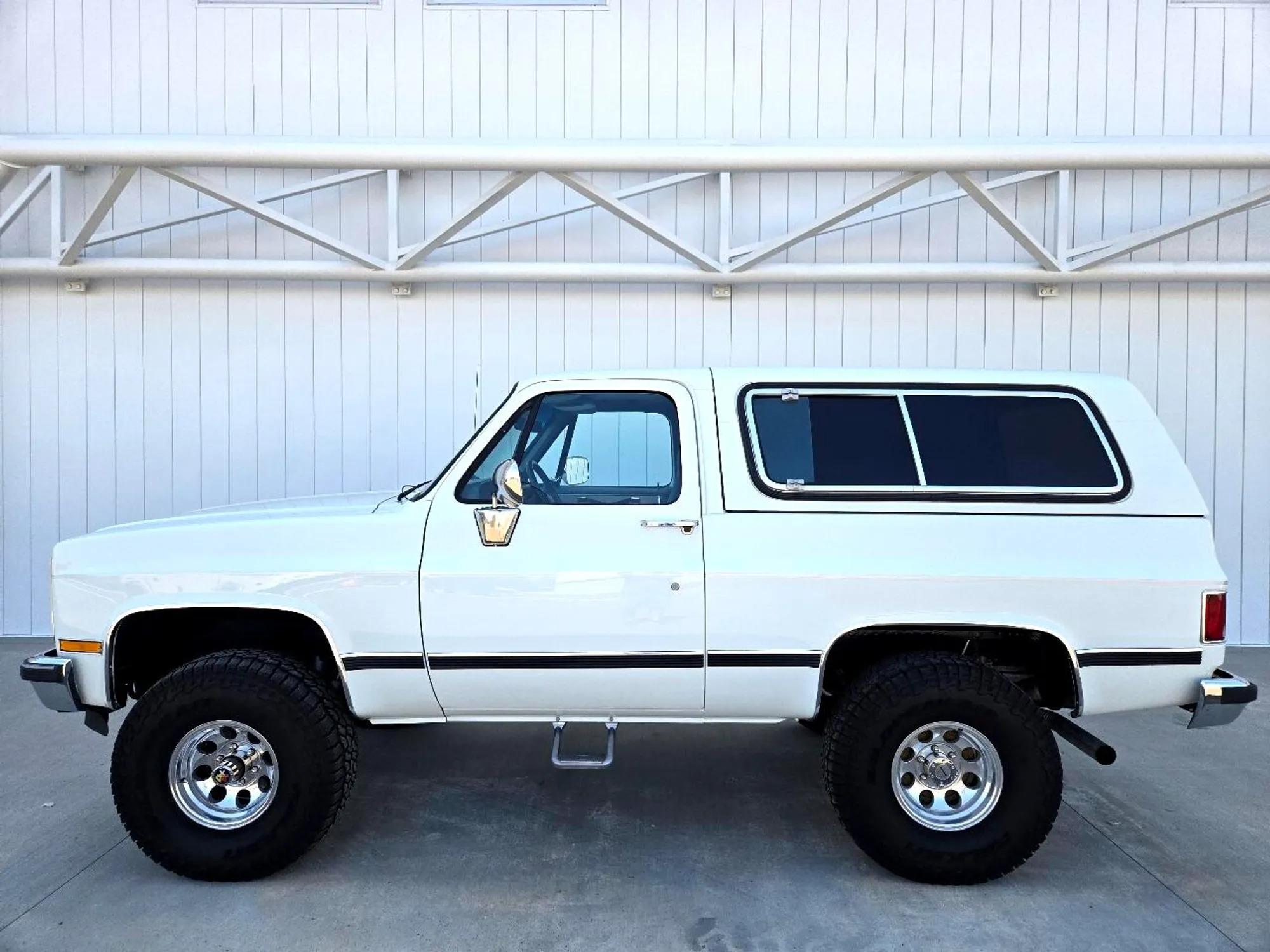 1989 Chevrolet Blazer - 2