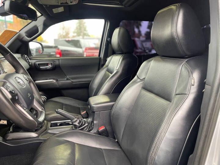 2019 Toyota Tacoma TRD Sport