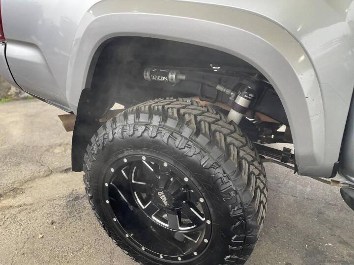 2019 Toyota Tacoma TRD Sport