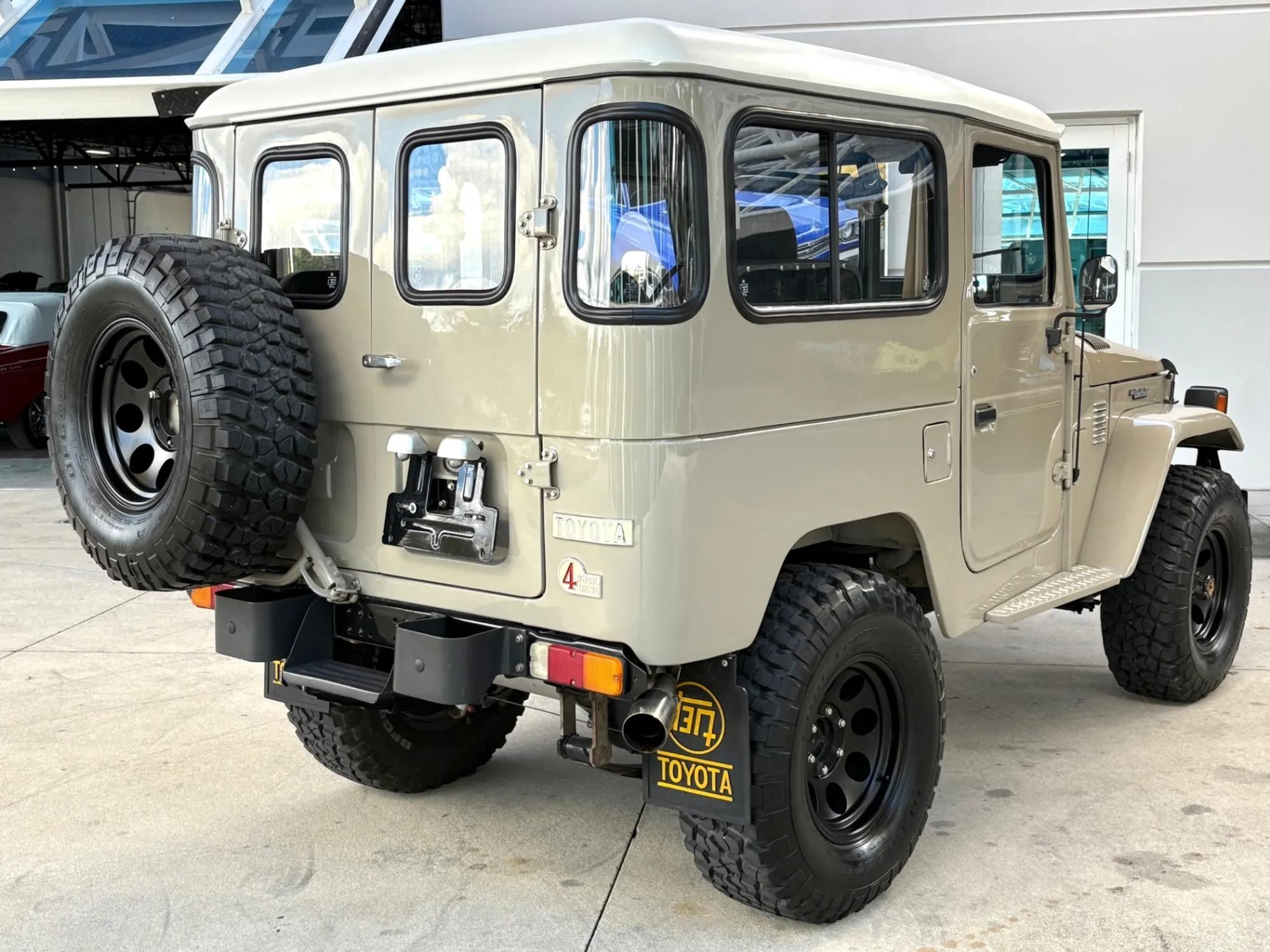 1977 Toyota Land Cruiser FJ40