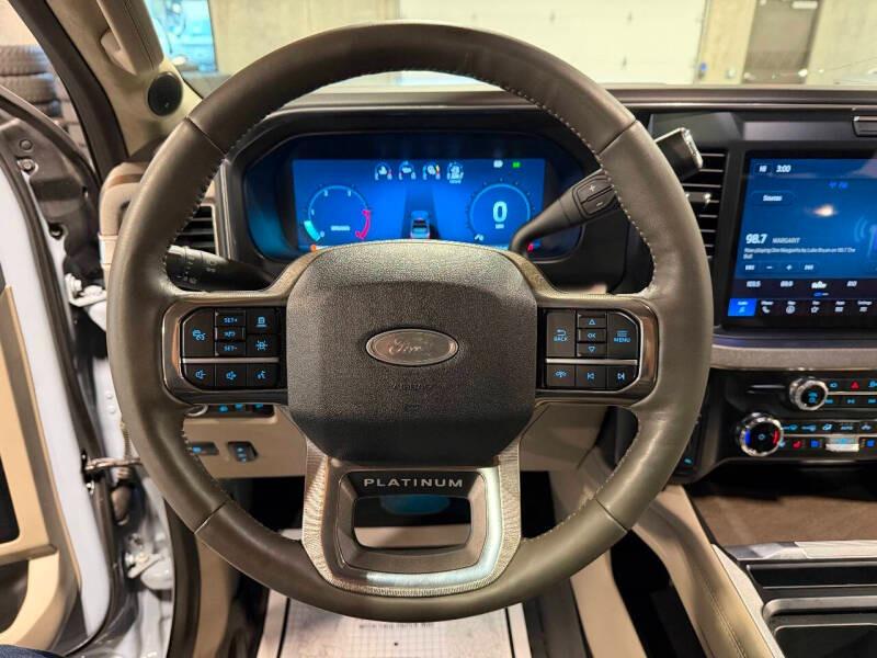 2025 Ford F-450 Super Duty Platinum