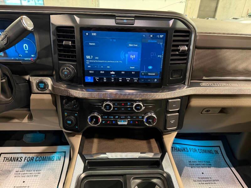 2025 Ford F-450 Super Duty Platinum