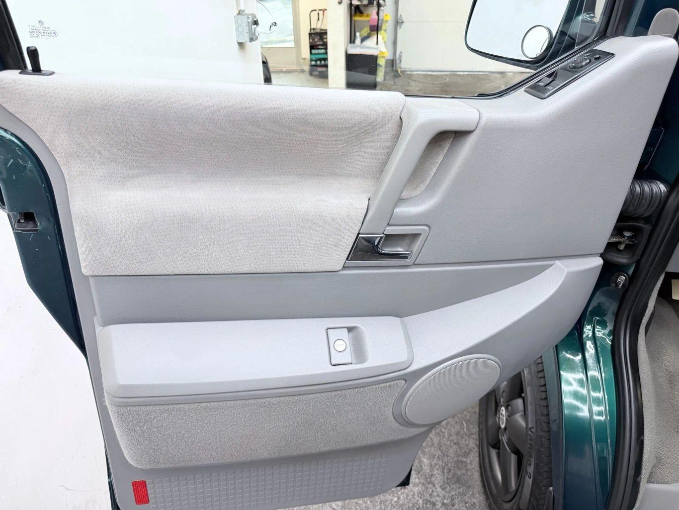 2003 Volkswagen Eurovan MV