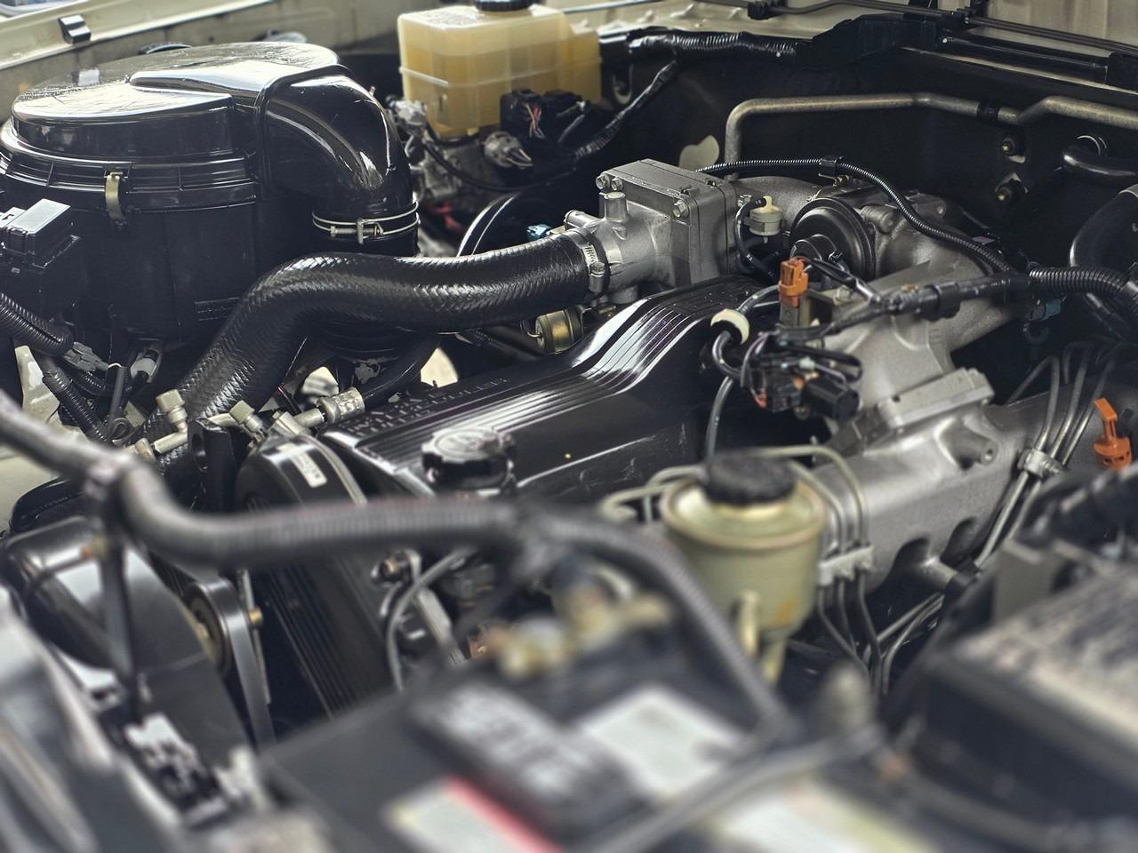 2000 Toyota Land Cruiser VX LTD