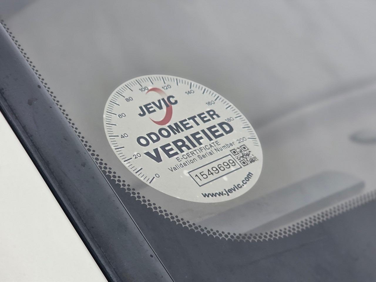 2000 Toyota Land Cruiser VX LTD