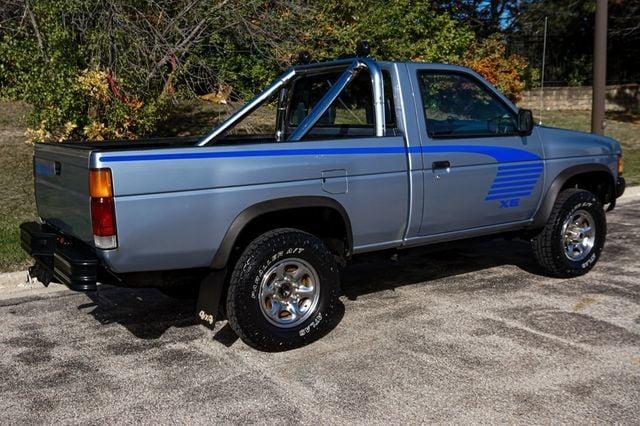 1990 Nissan Hardbody XE