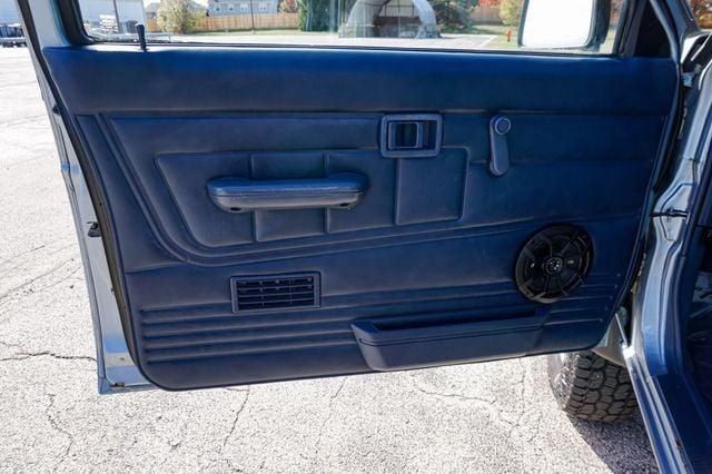 1990 Nissan Hardbody XE