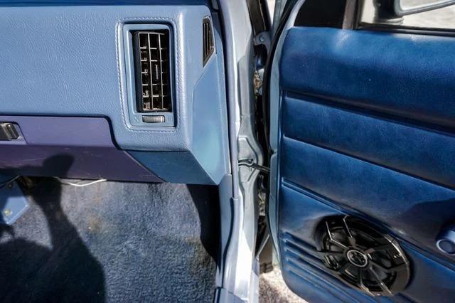 1990 Nissan Hardbody XE