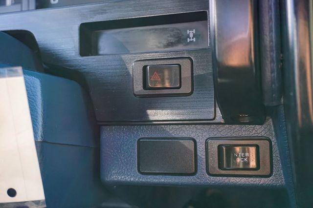 1990 Nissan Hardbody XE