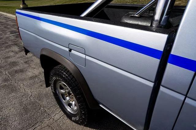 1990 Nissan Hardbody XE