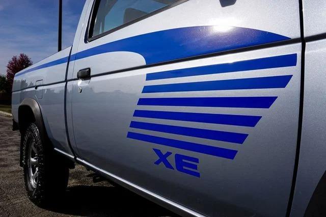 1990 Nissan Hardbody XE