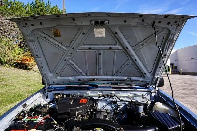 1990 Nissan Hardbody XE