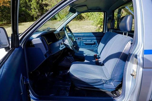 1990 Nissan Hardbody XE