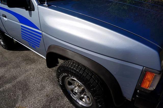 1990 Nissan Hardbody XE