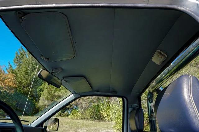 1990 Nissan Hardbody XE