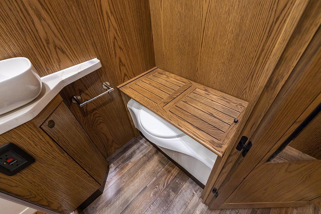 2025 EarthRoamer XV-SX-032