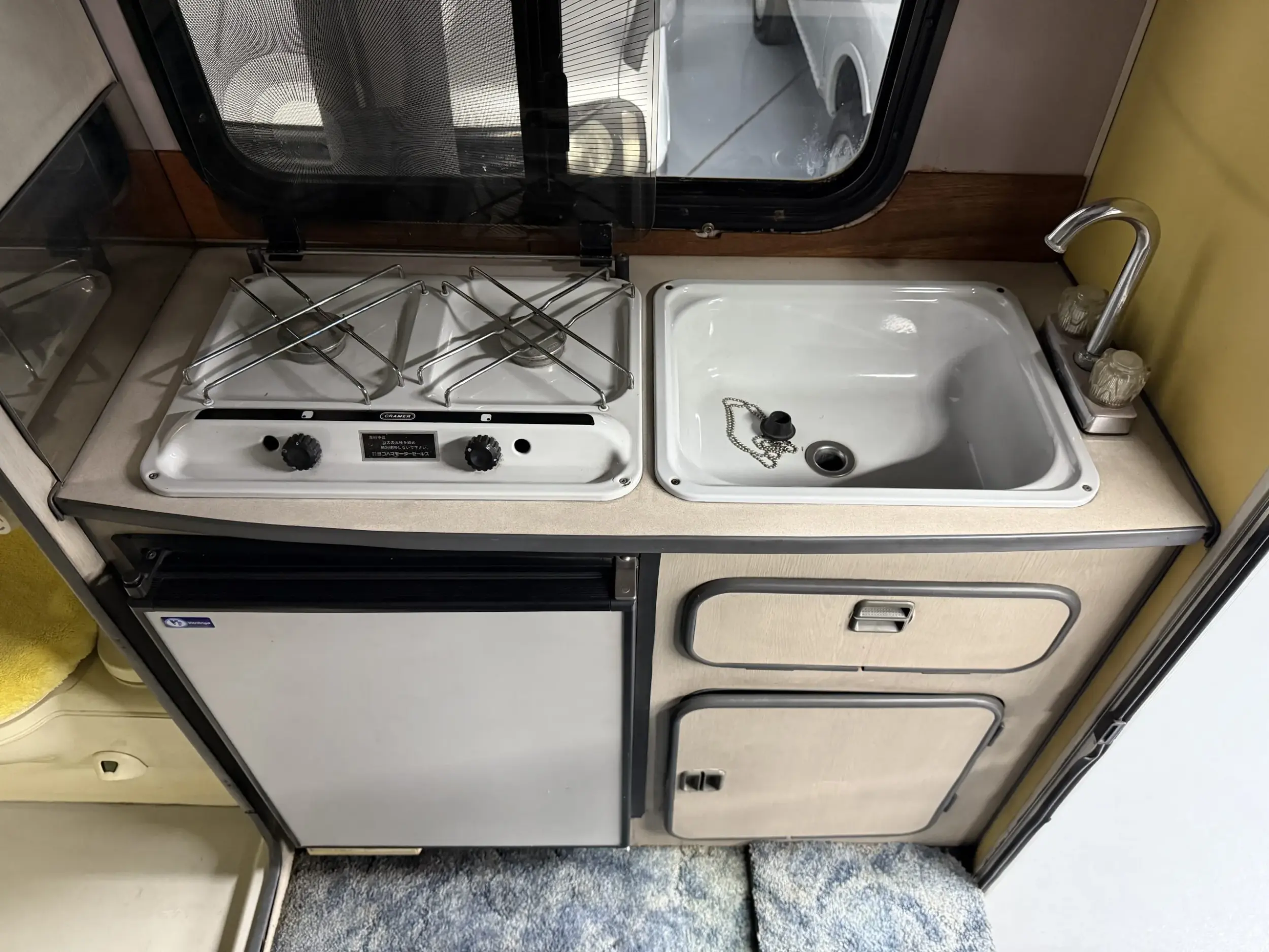 1993 Toyota TownAce Camper by Yokohama