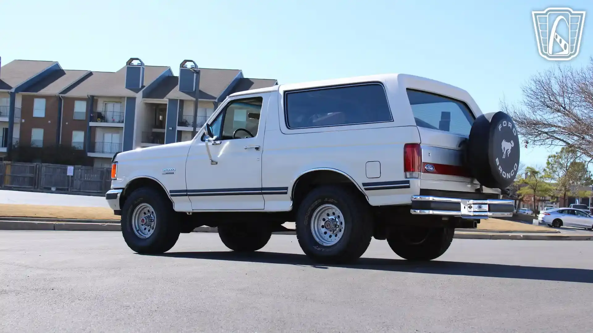 1990 Ford Bronco XLT - 3