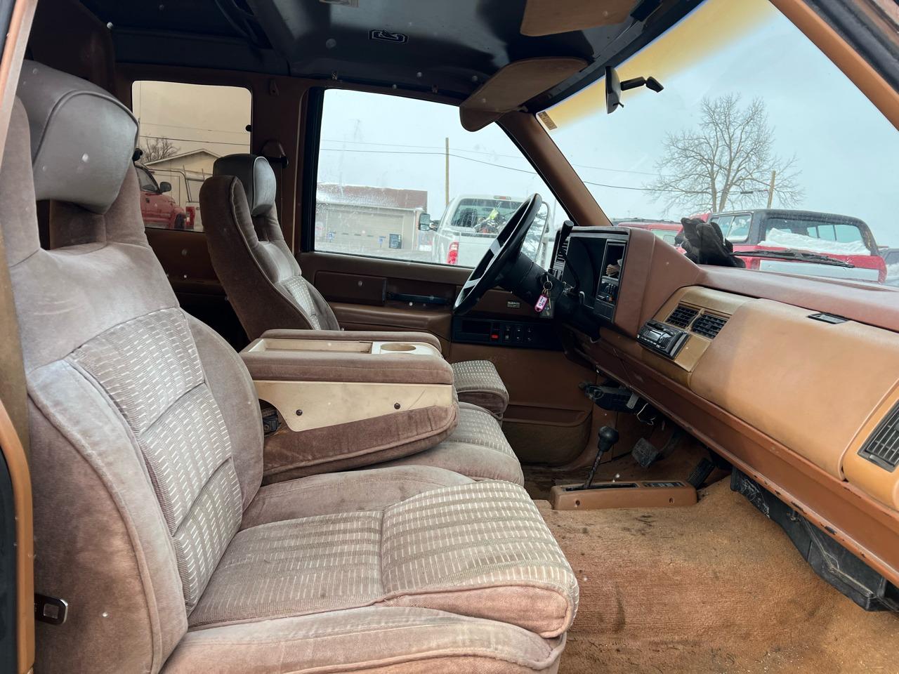 1989 Chevrolet C3500 Pickup - 5